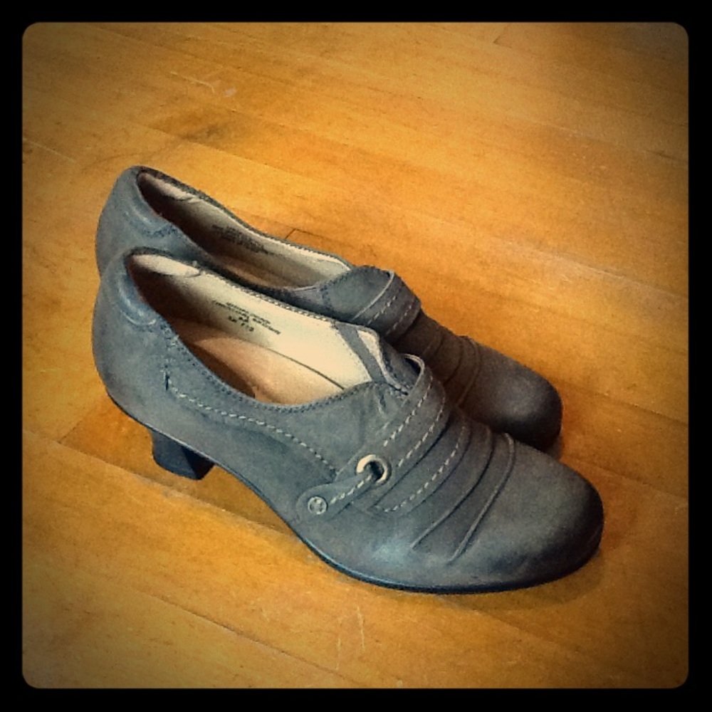 Earth Brands Whirlwind size 6 New without tags